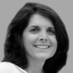Headshot of Michelle Chira Carlton