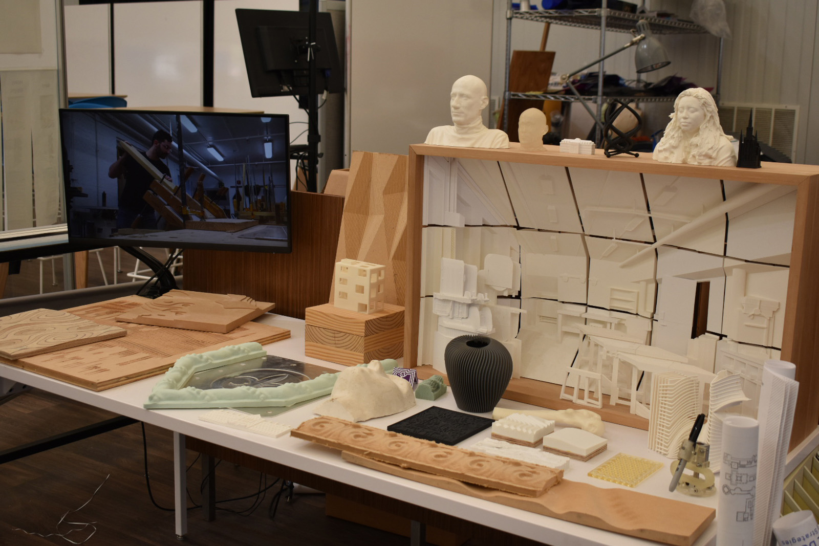 display of 3D printed and CNC milled objects at the entrance of the NQ1 Print lab