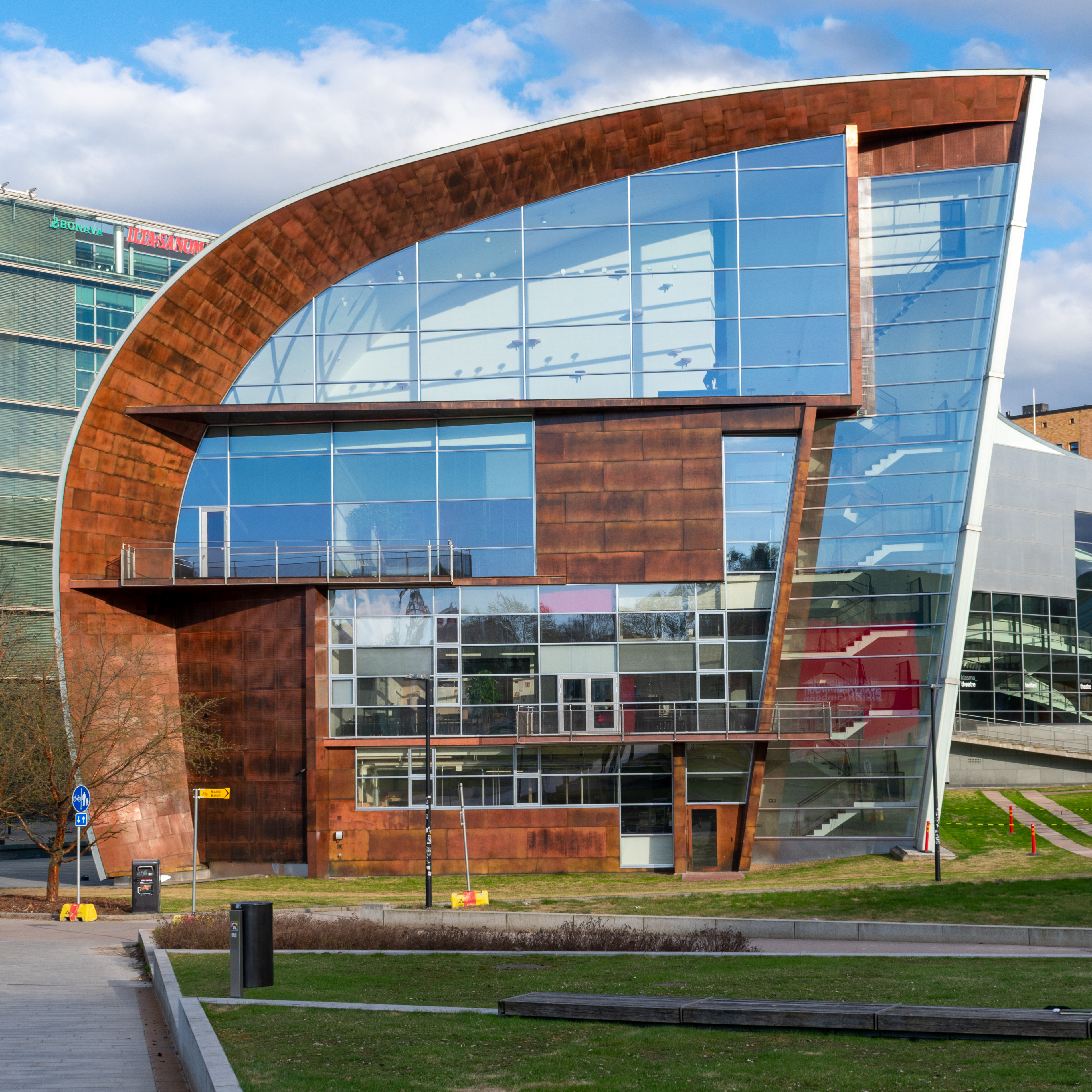 picture of a building that a student photographed on their travel fellowship