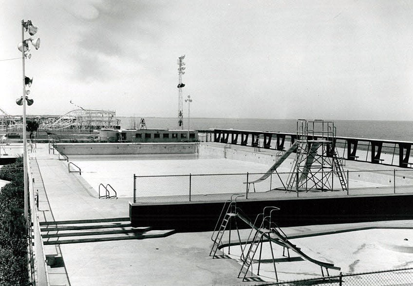 picture in black and white of early Lincoln Beach