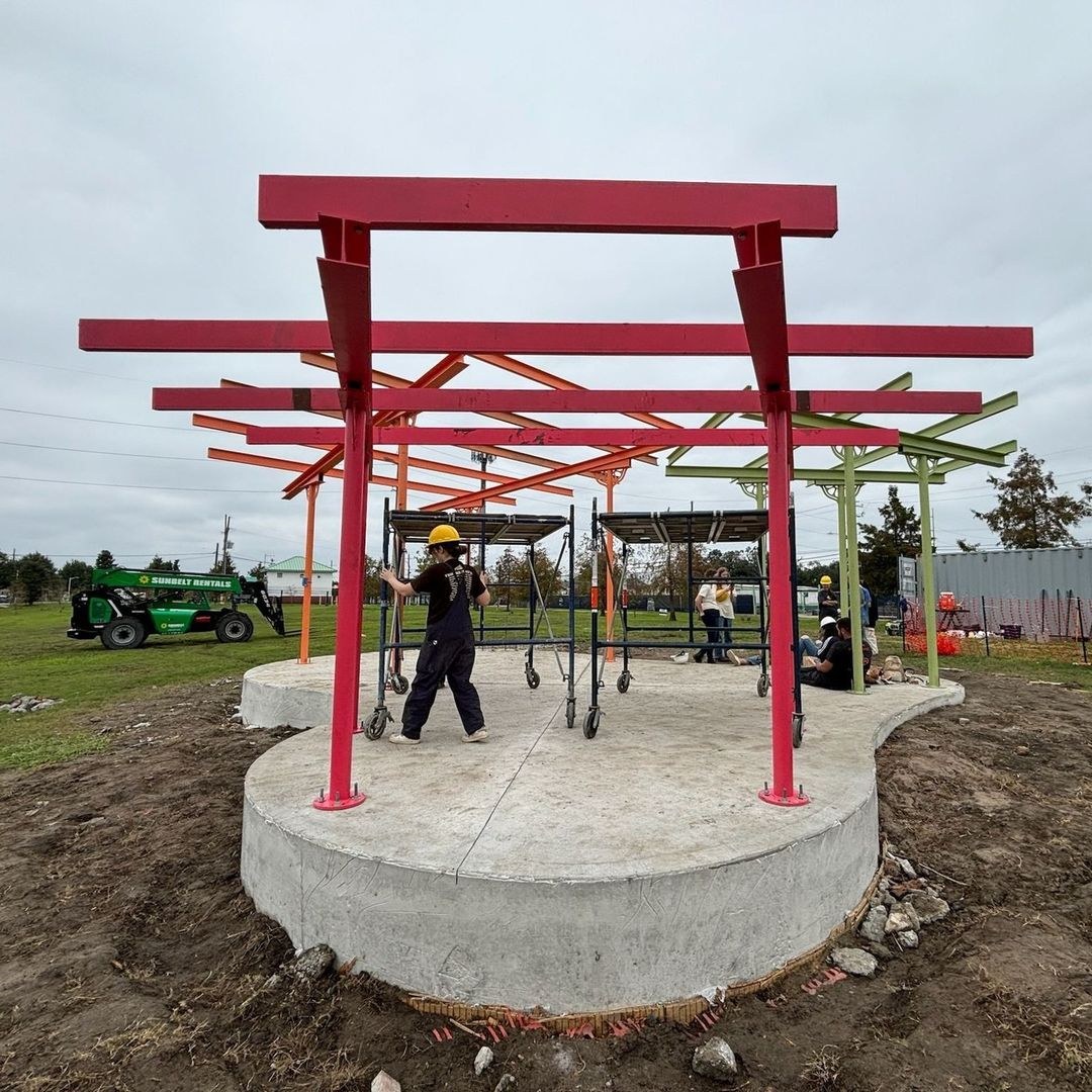 Students work on the Sprout House on the Lafitte Greenway.