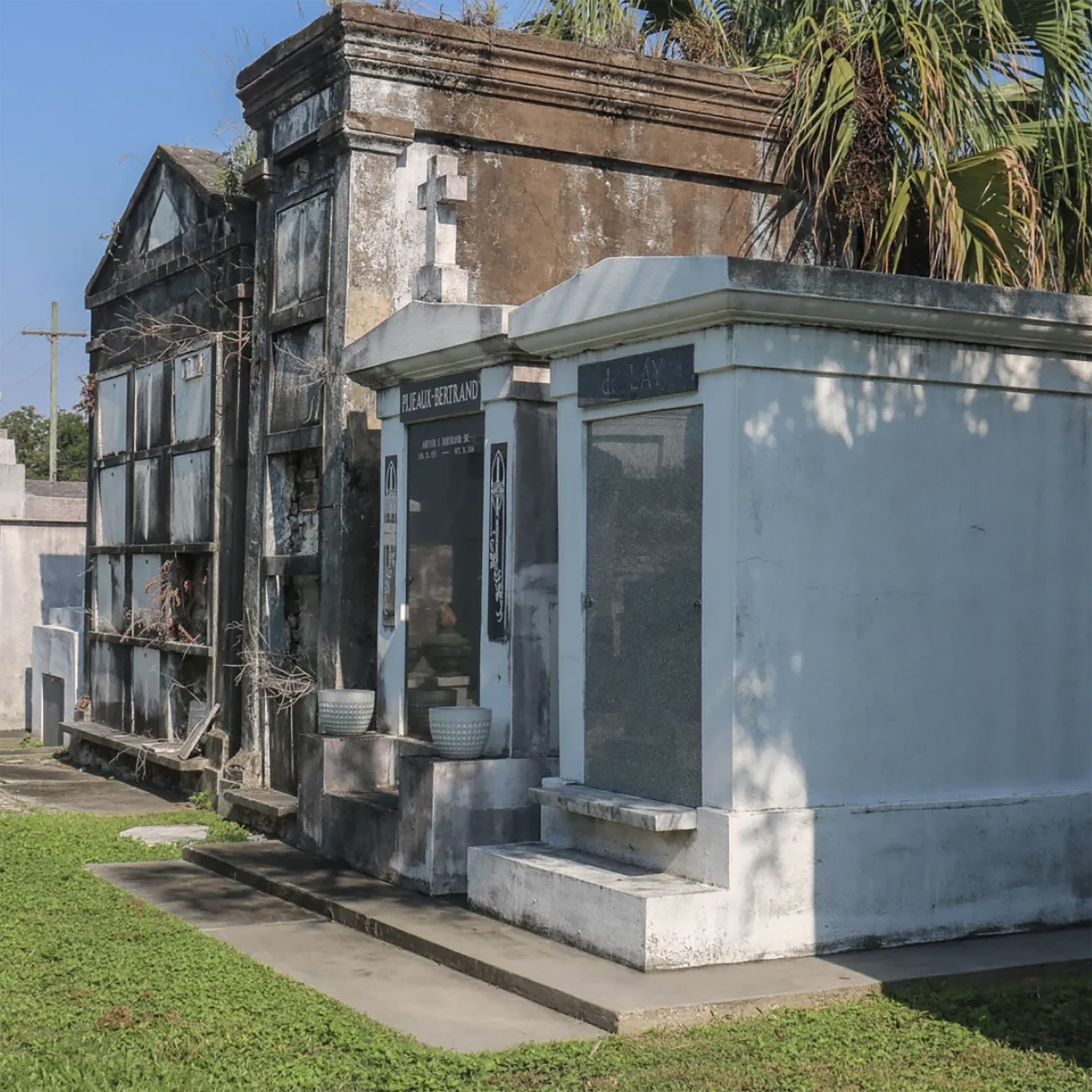 St.Louis Cemetery